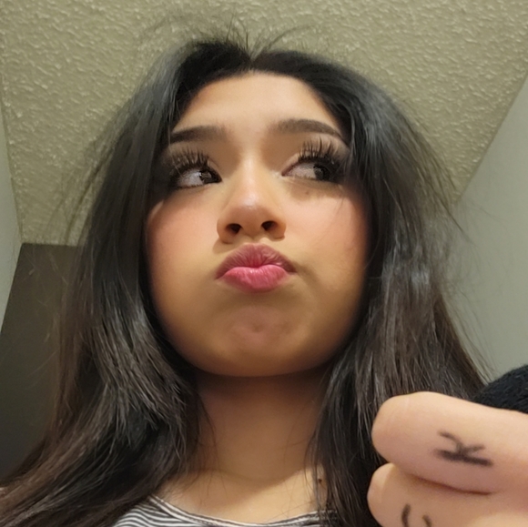 Hi, hello, I'm going to be selling a variety of things on here:) - Picture 4 of 8